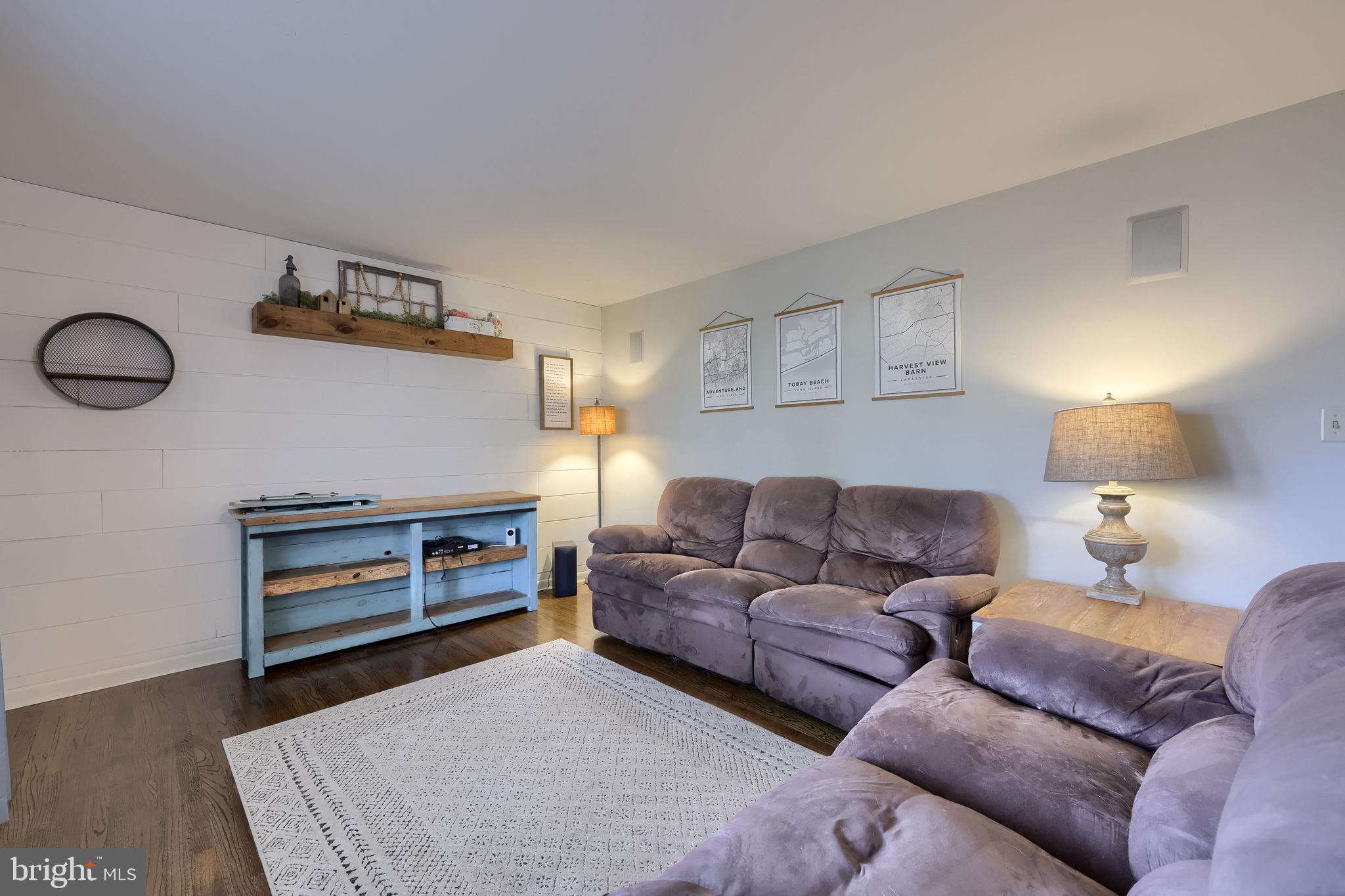 63 QUAKER HILLS ROAD