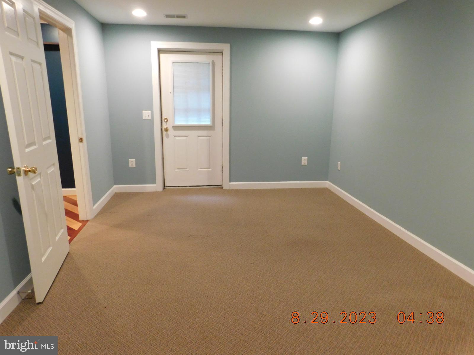 SOUTH WALES - Residential Lease