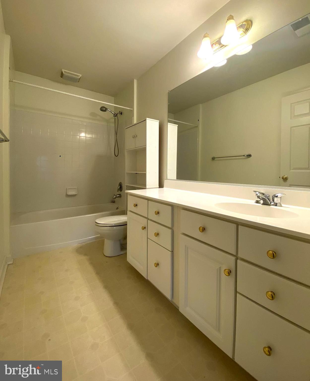 SOUTH WALES - Residential Lease