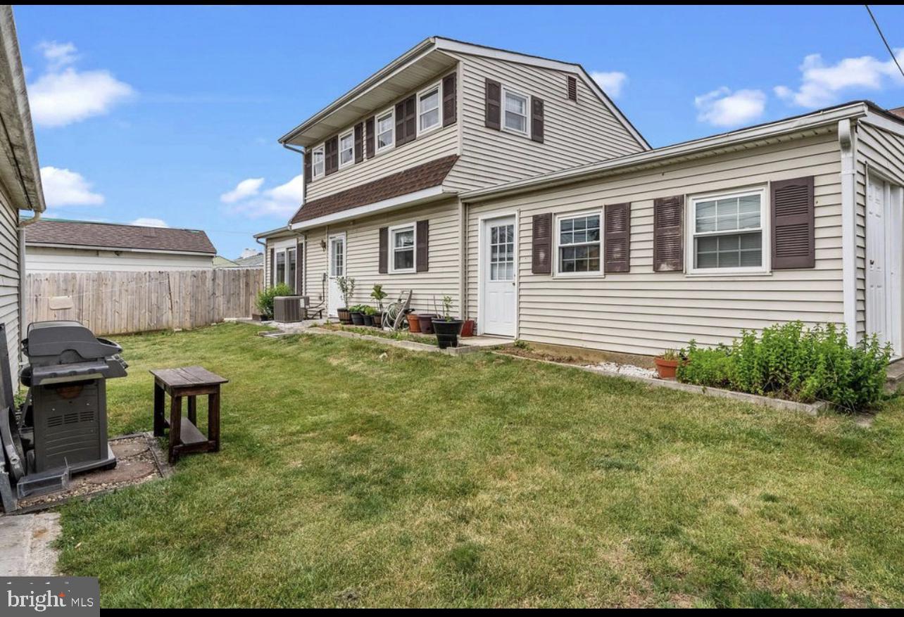 FAIRLESS HILLS - Residential Lease