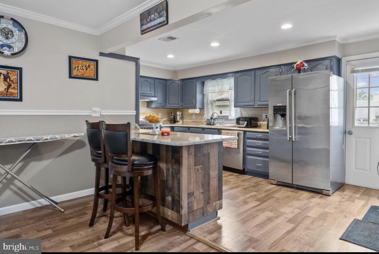 FAIRLESS HILLS - Residential Lease