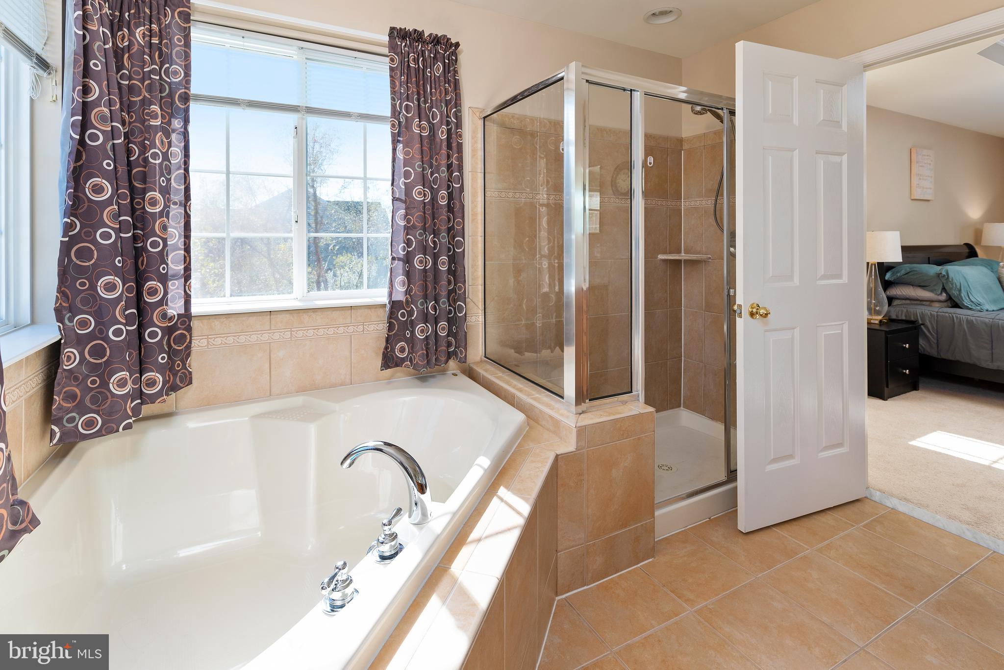 NORTH BROOK - Residential