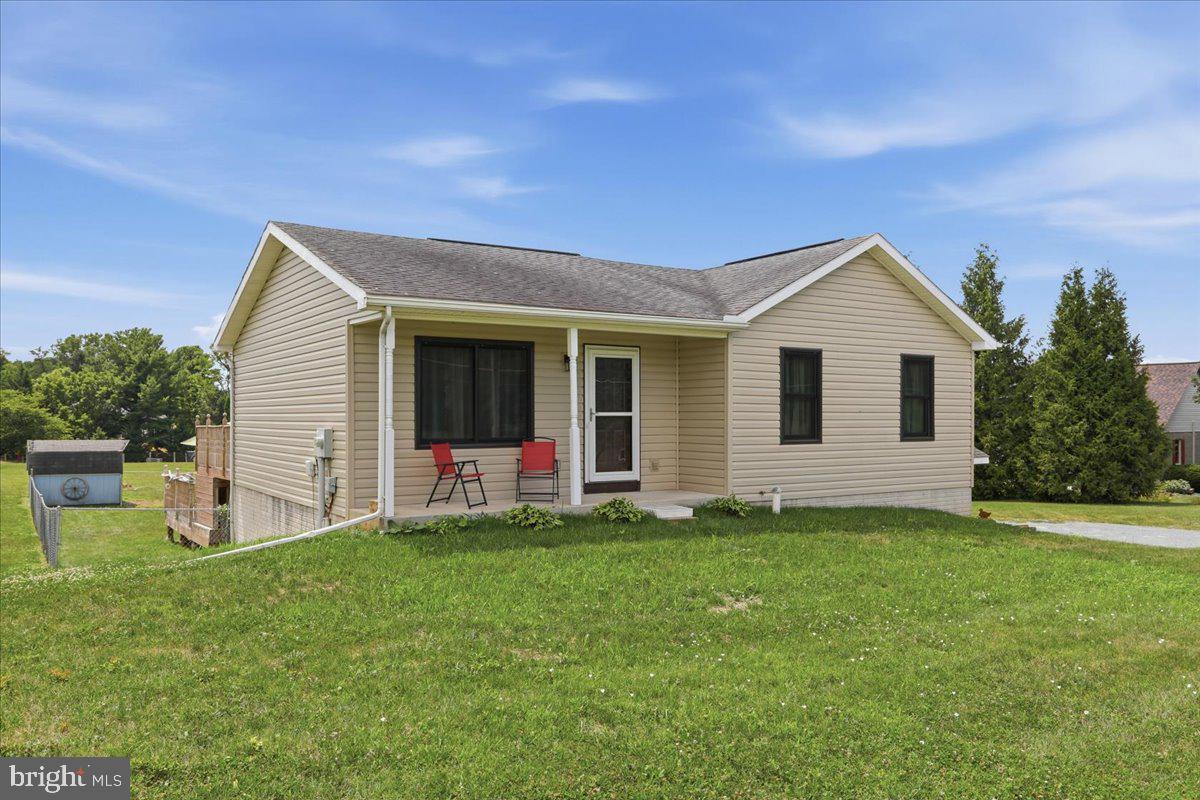 8725 GAP ROAD