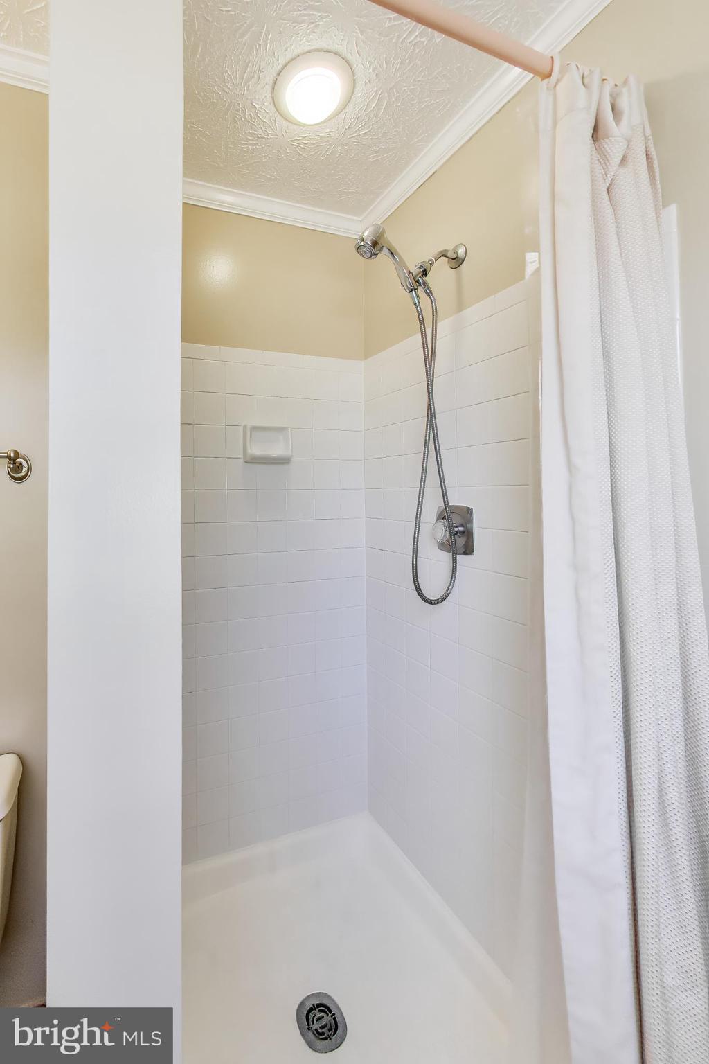 OLNEY OAKS - Residential