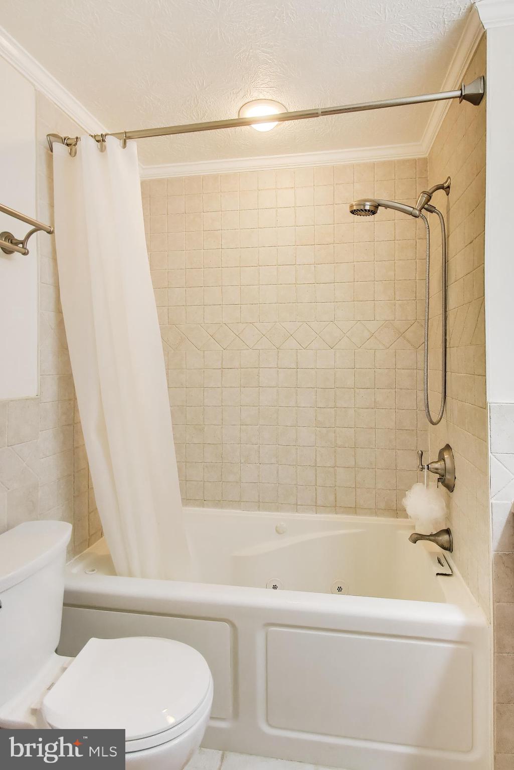 OLNEY OAKS - Residential