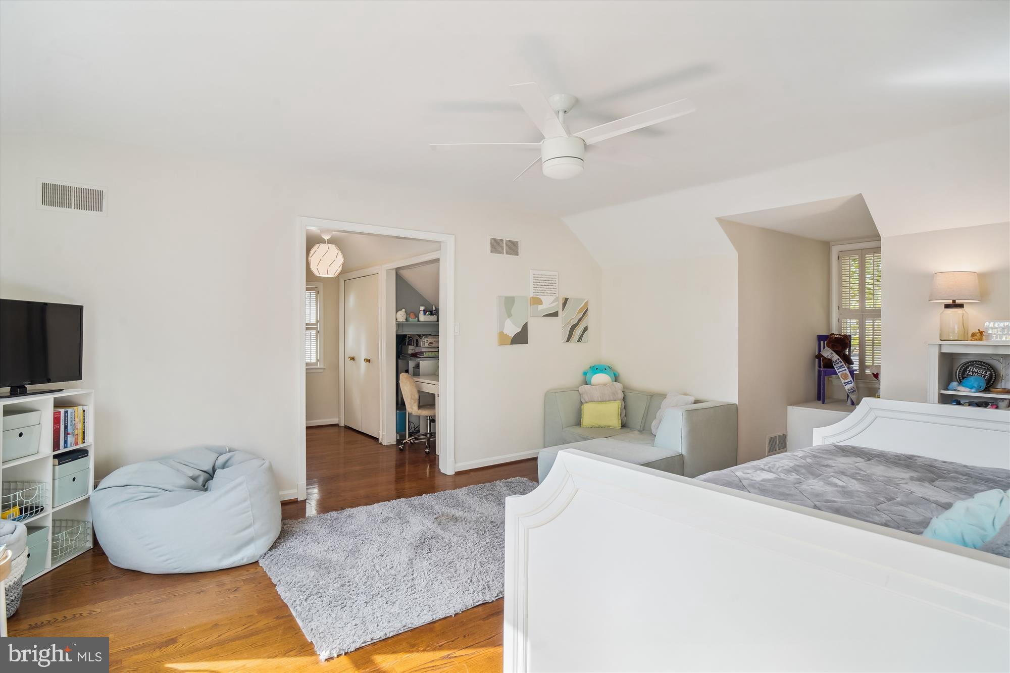 WESTMORELAND HILLS - Residential