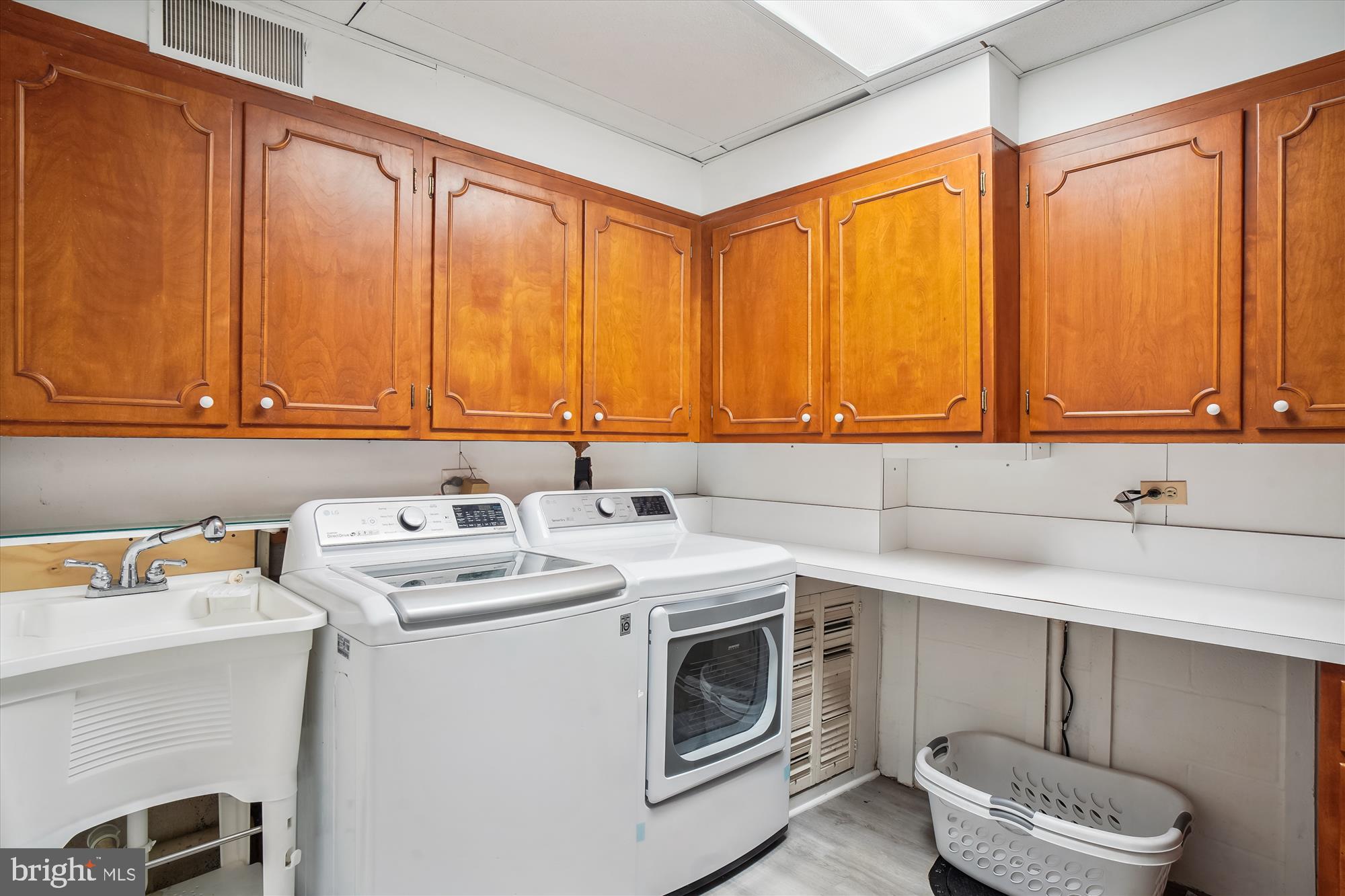 WESTMORELAND HILLS - Residential