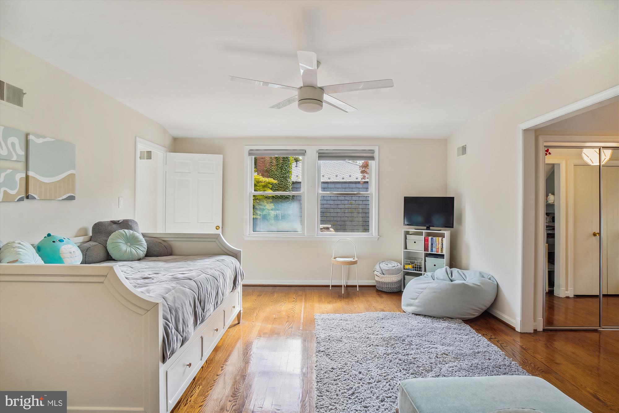 WESTMORELAND HILLS - Residential