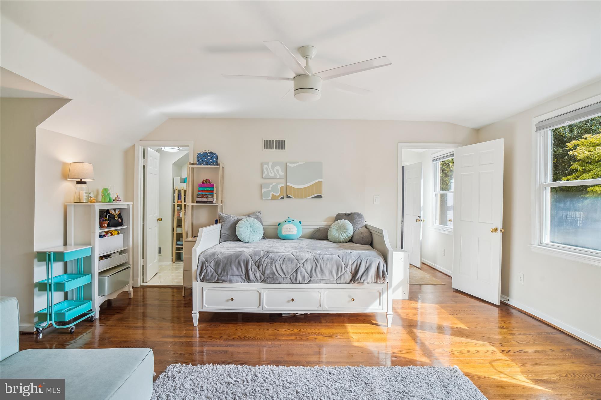 WESTMORELAND HILLS - Residential