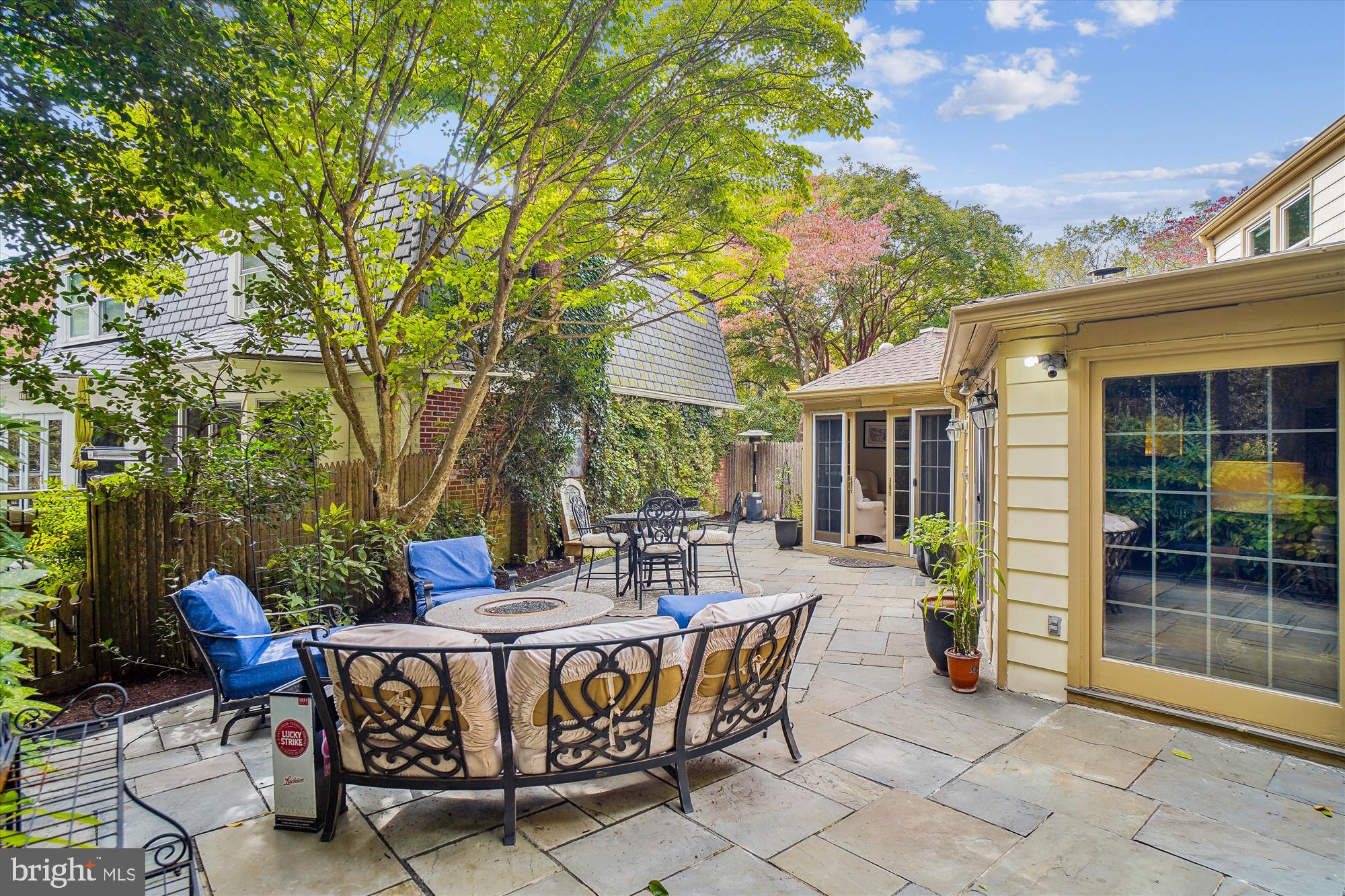 WESTMORELAND HILLS - Residential