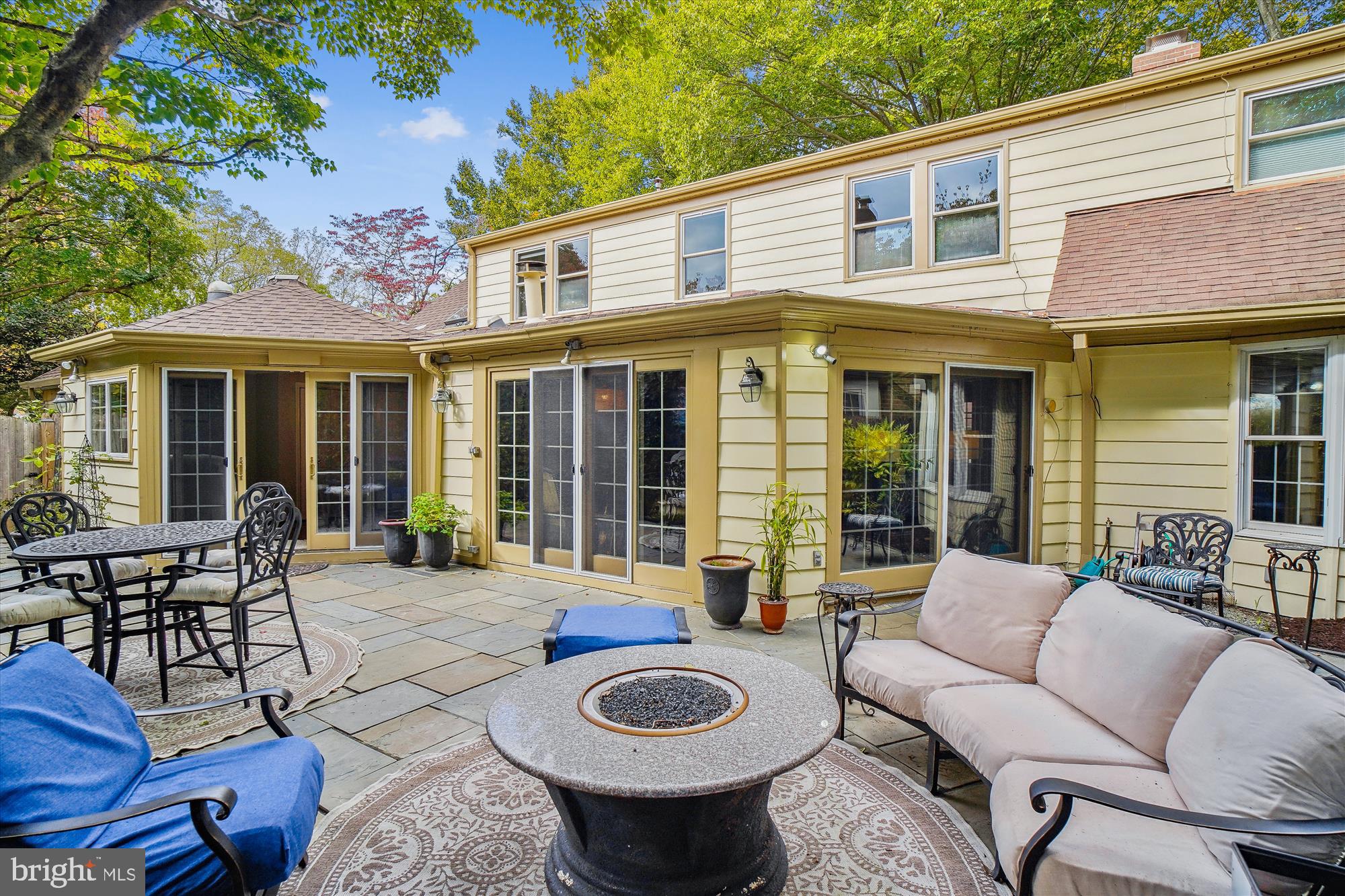 WESTMORELAND HILLS - Residential