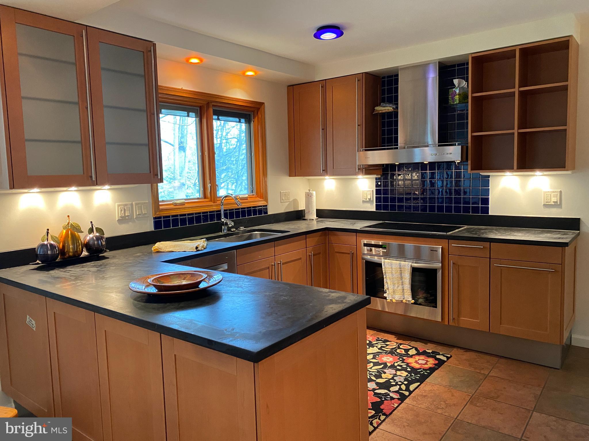 PARK FOREST VILLAGE - Residential