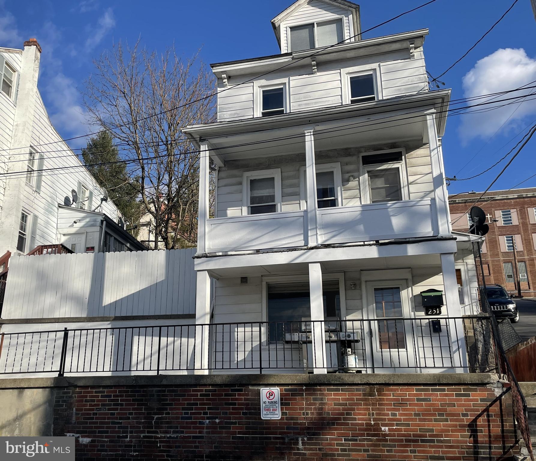 MINERSVILLE - Residential