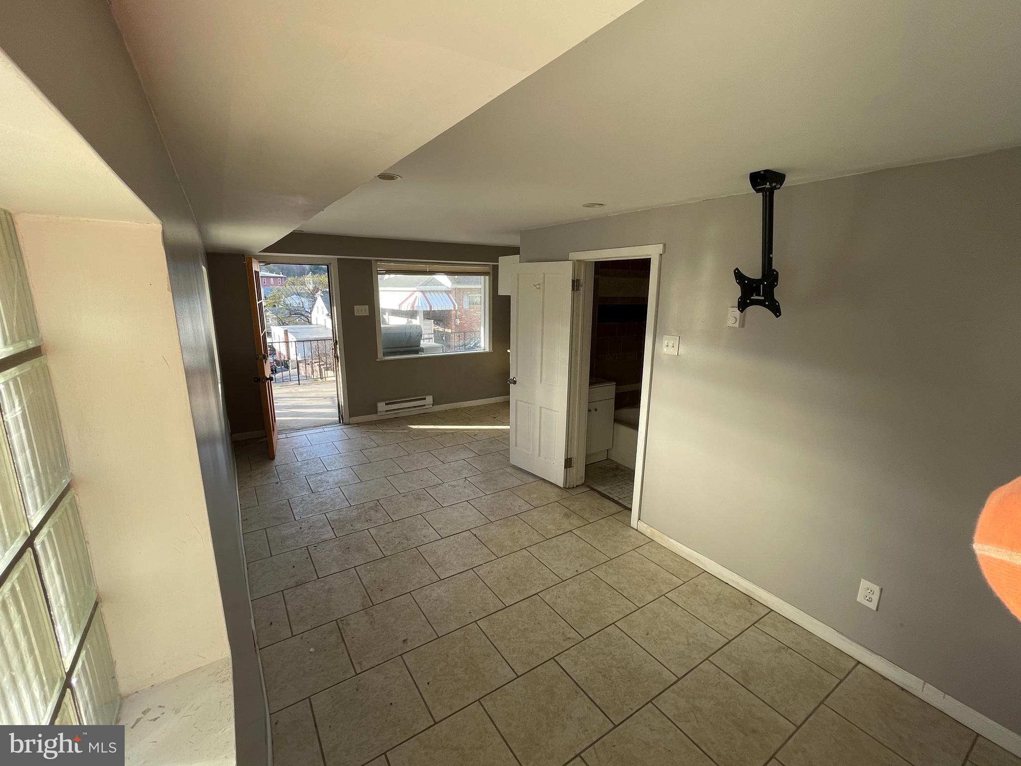 MINERSVILLE - Residential