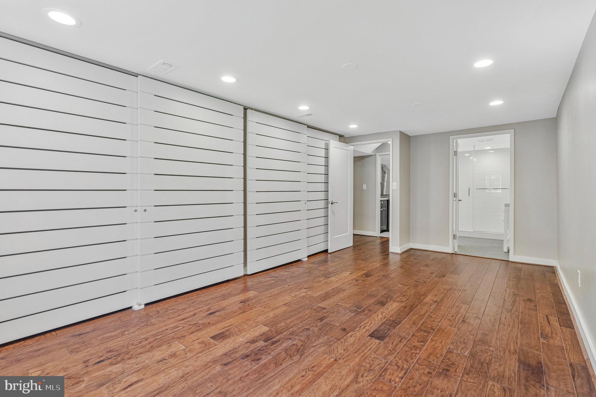 ROSEMONT - Residential