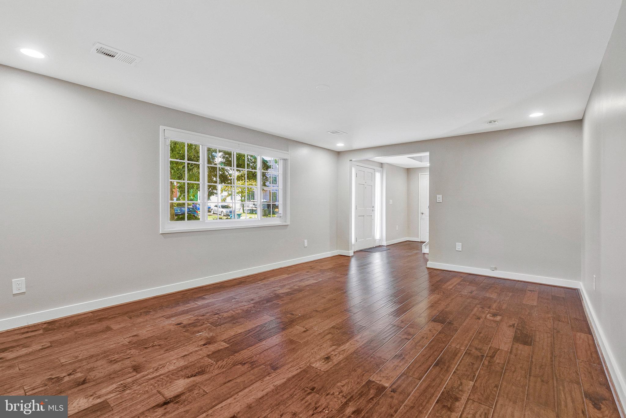 ROSEMONT - Residential