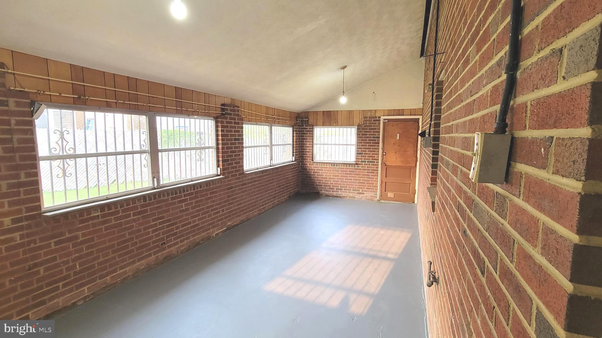 TAYLOR GARDENS - Residential