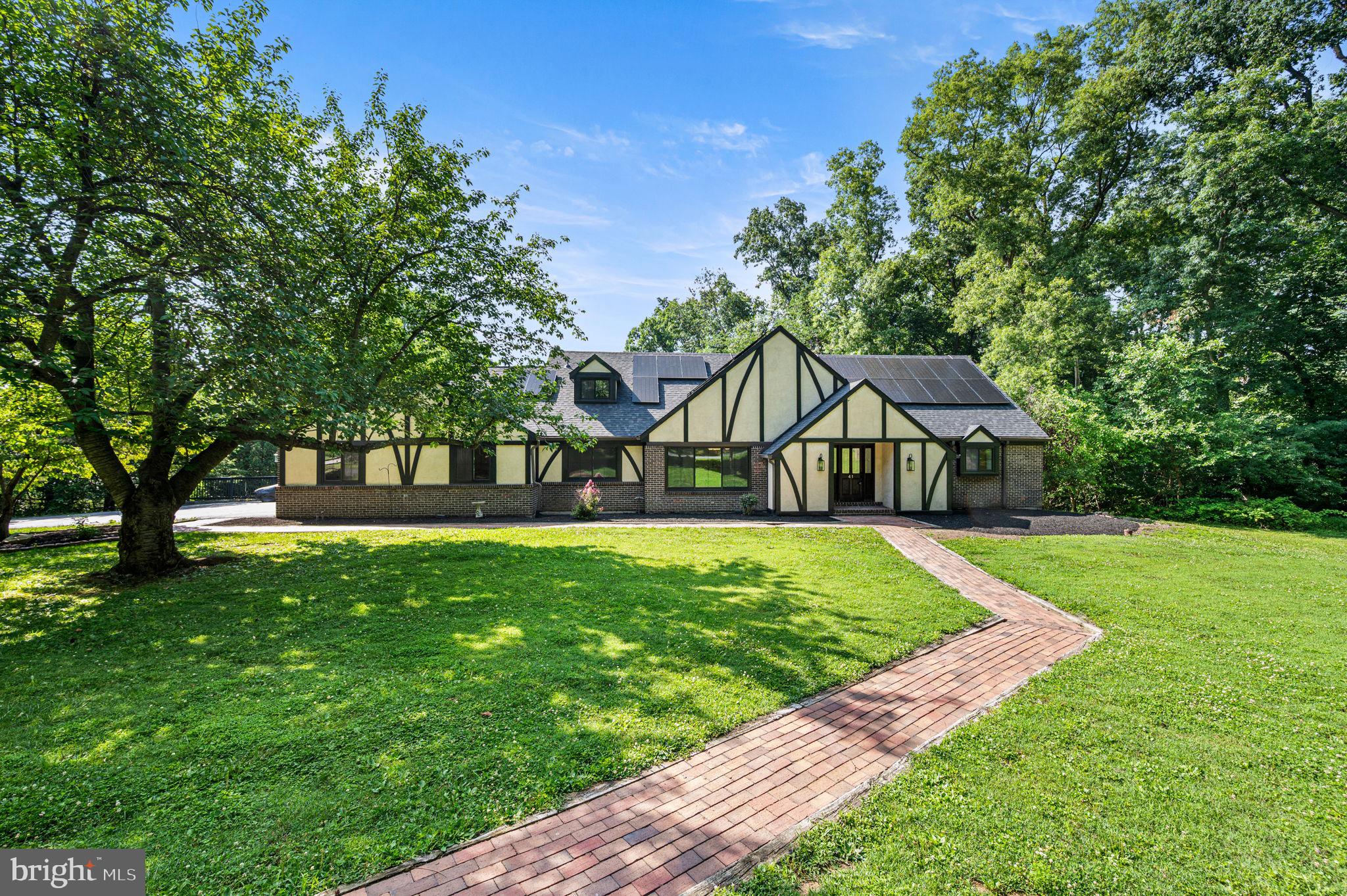 41 DEVON DRIVE