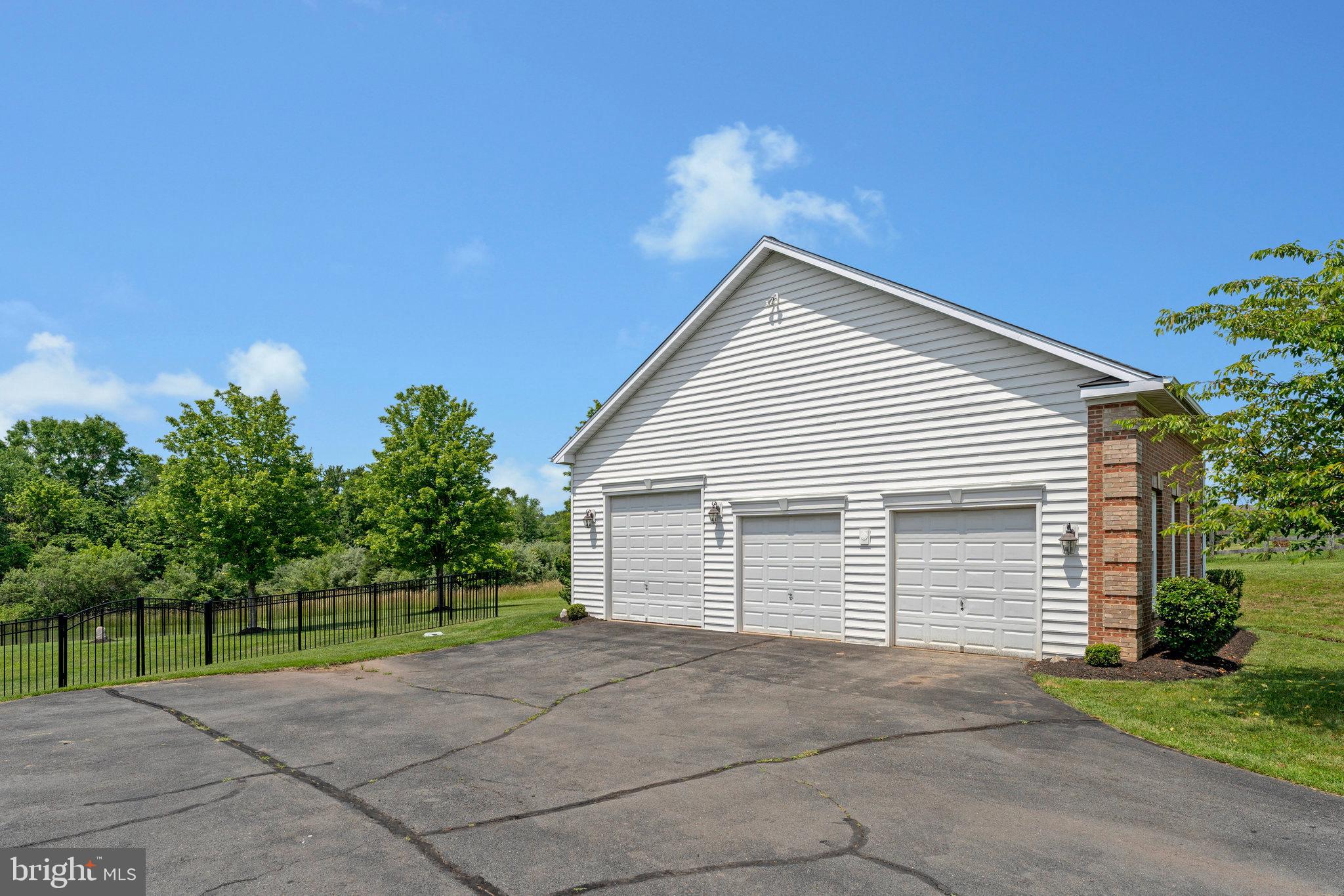 THE PADDOCKS AT DOWDEN DOWNS - Residential