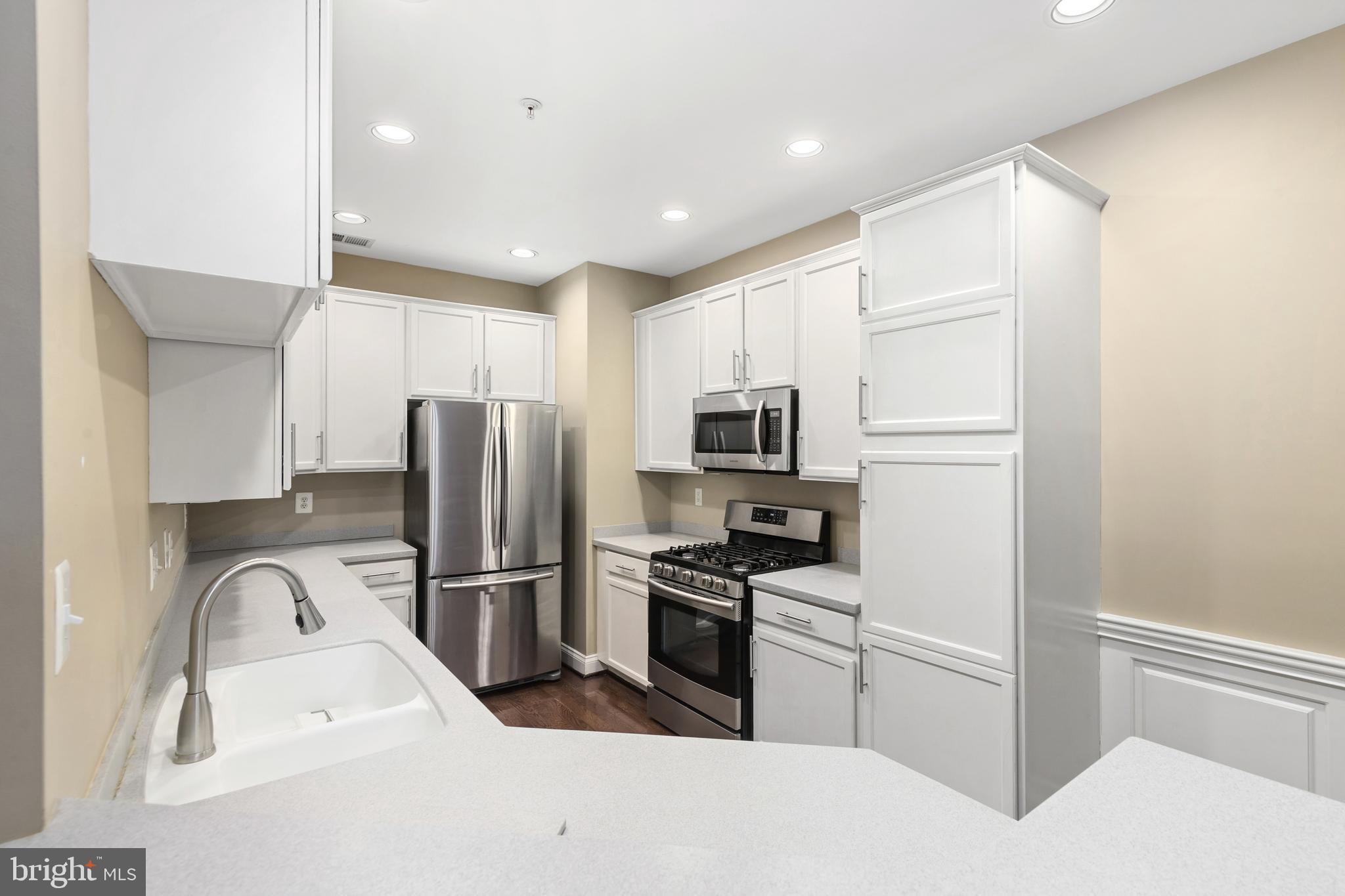 CAMERON STATION - Residential Lease