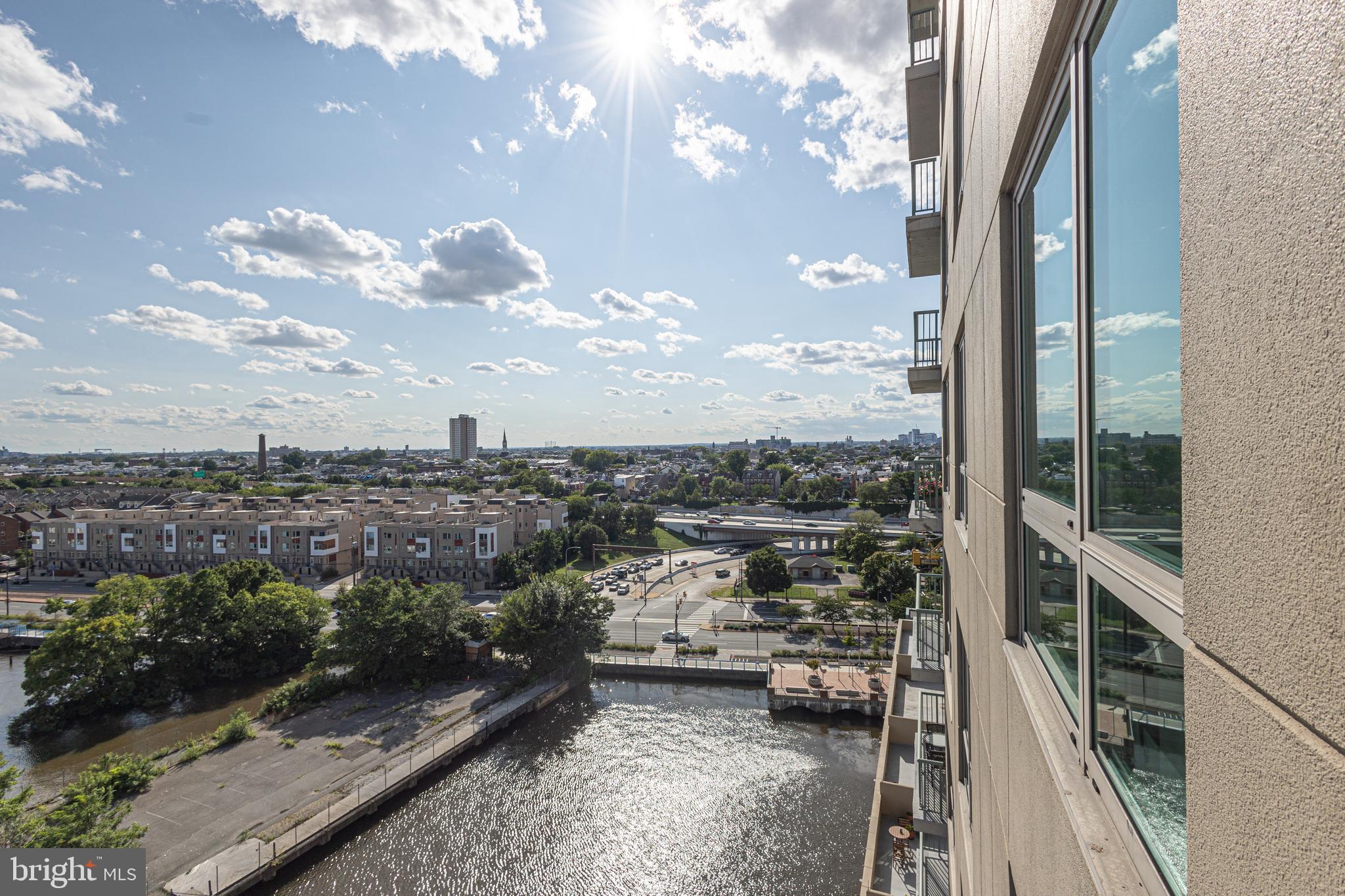 DOCKSIDE CONDOMINIUM - Residential