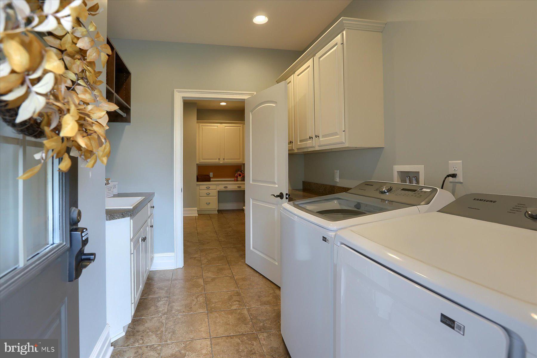 BRAEBURN ESTATES - Residential