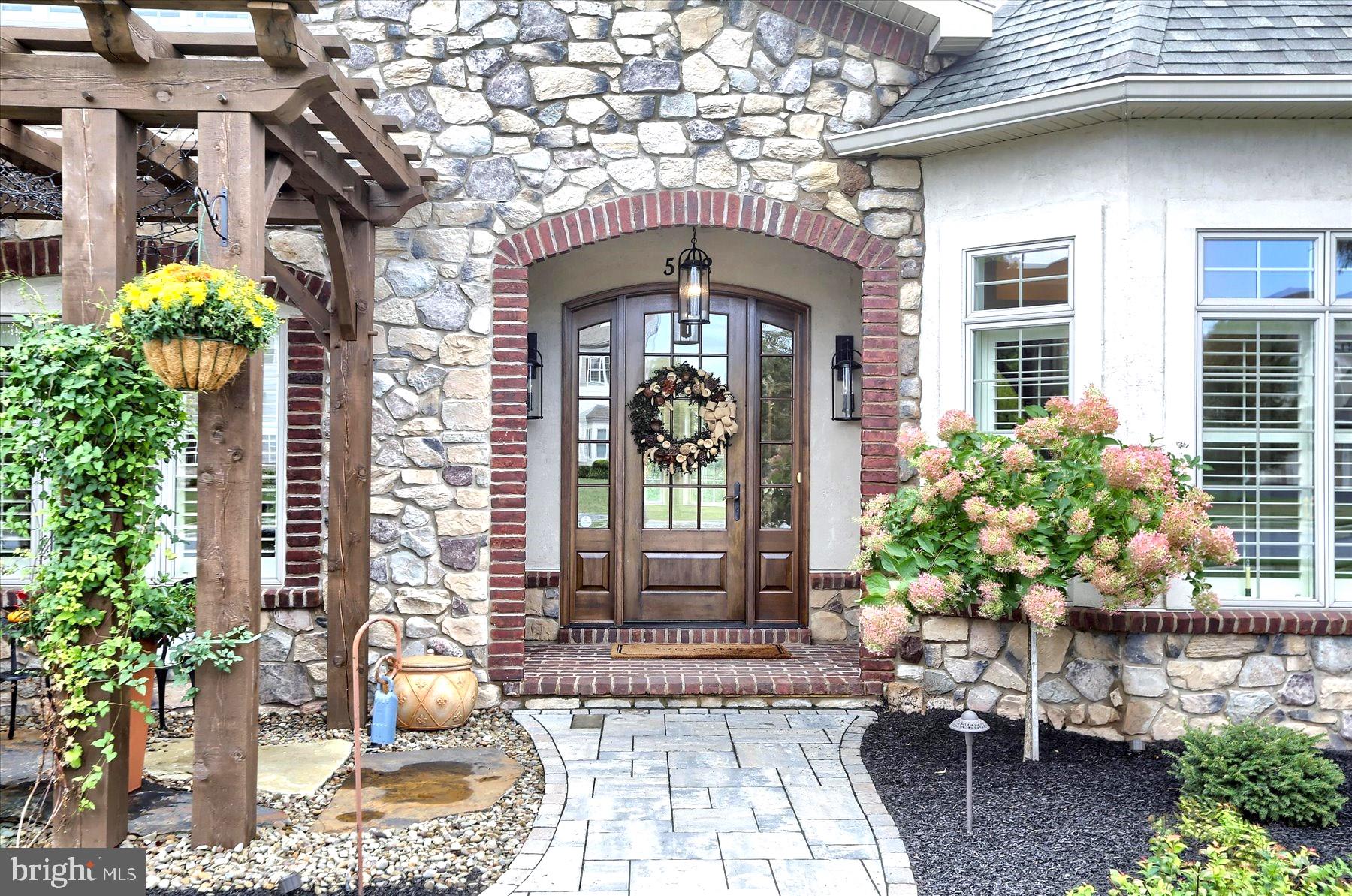 BRAEBURN ESTATES - Residential