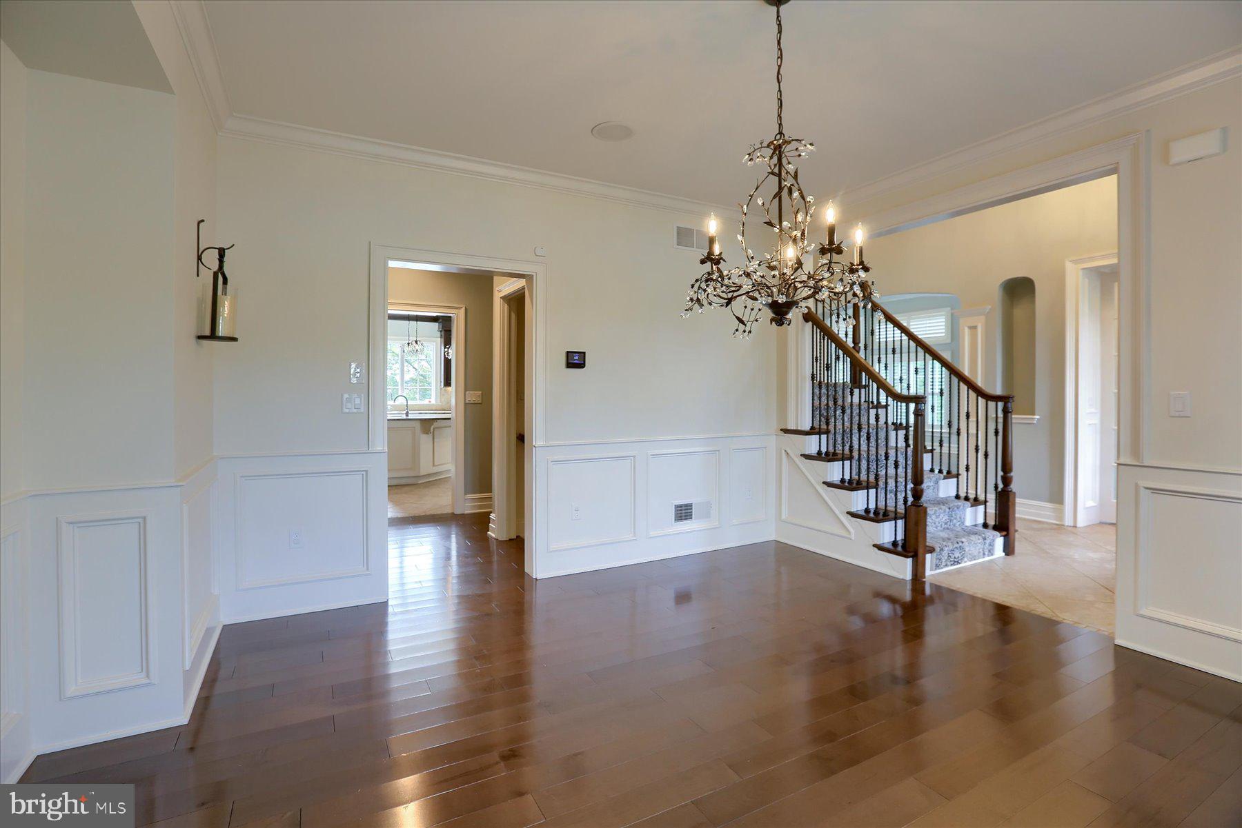 BRAEBURN ESTATES - Residential