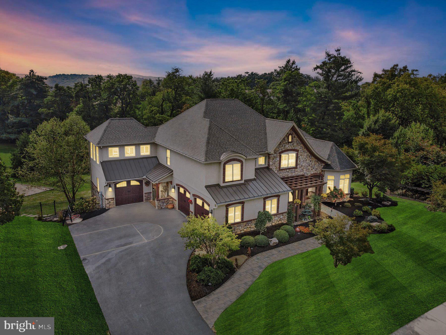 BRAEBURN ESTATES - Residential