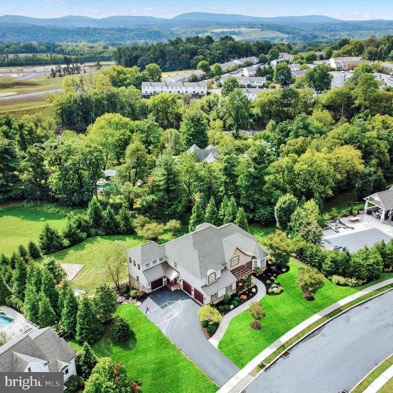 BRAEBURN ESTATES - Residential