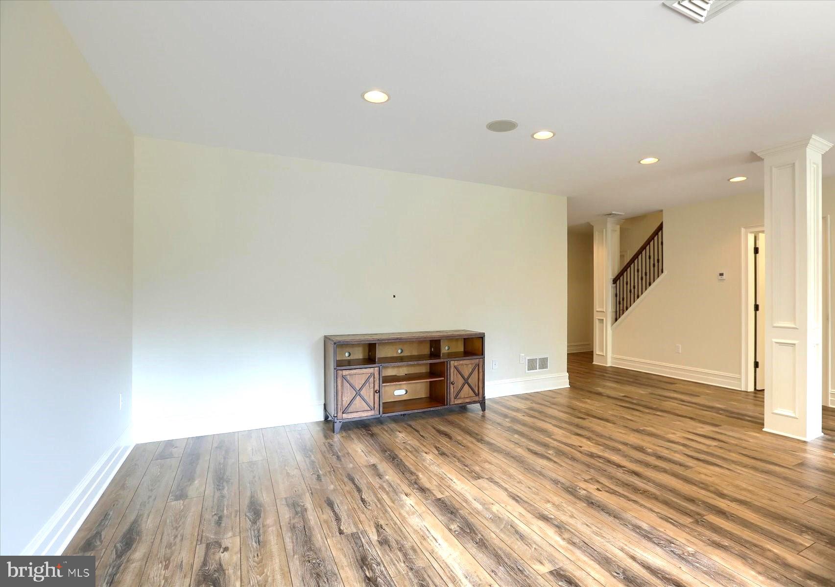 BRAEBURN ESTATES - Residential