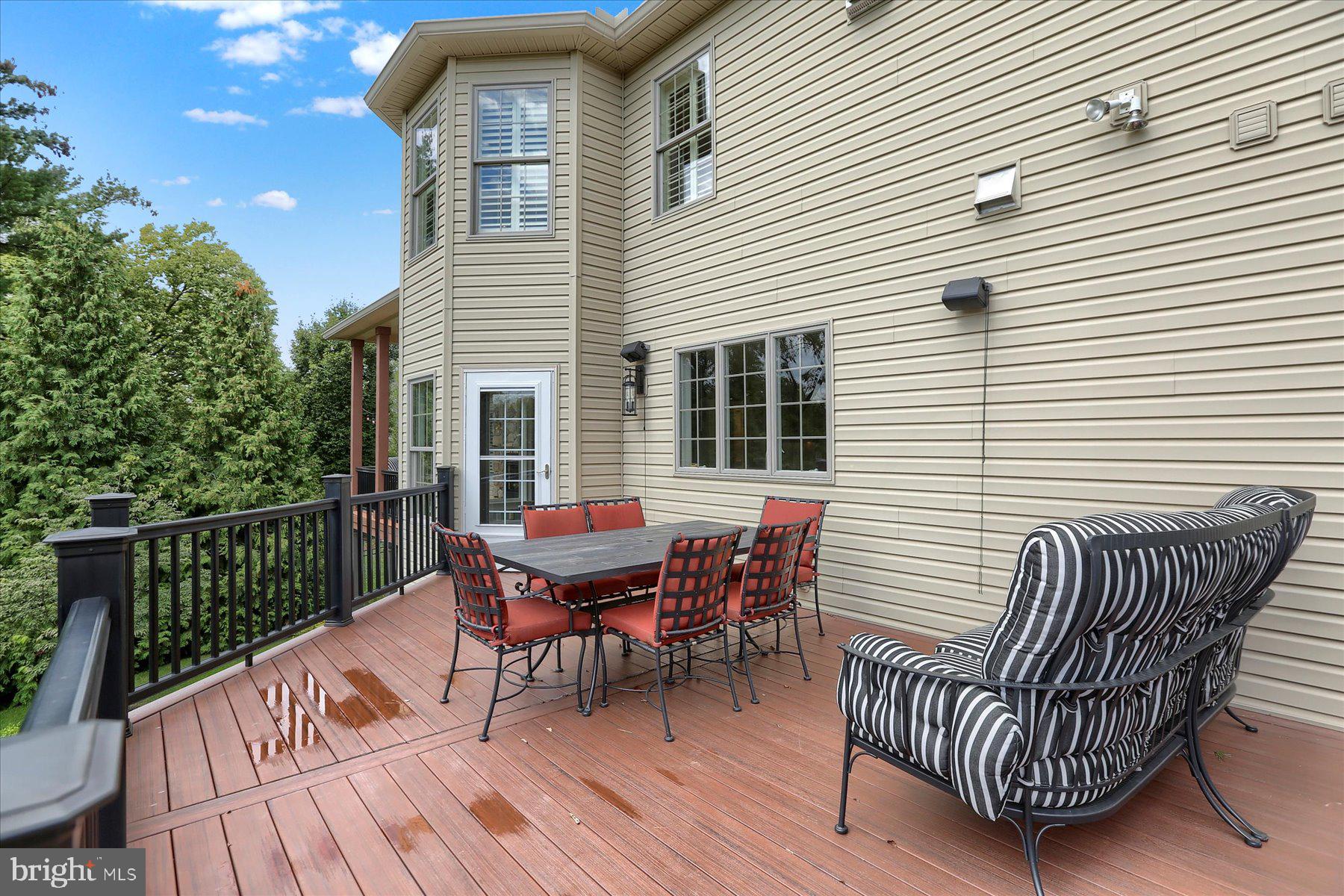 BRAEBURN ESTATES - Residential