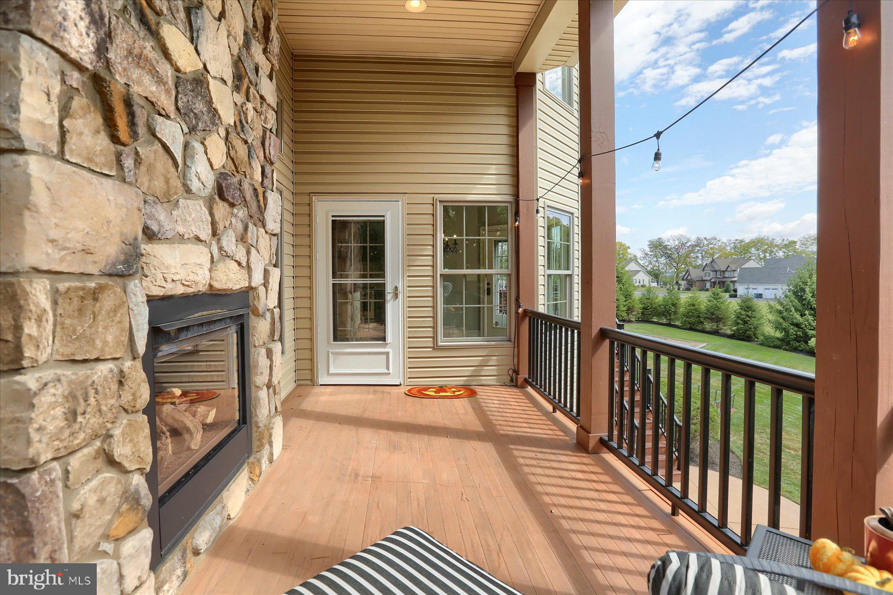 BRAEBURN ESTATES - Residential