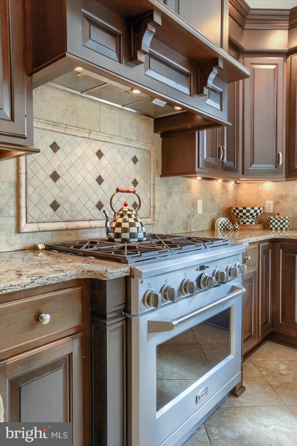 BRAEBURN ESTATES - Residential