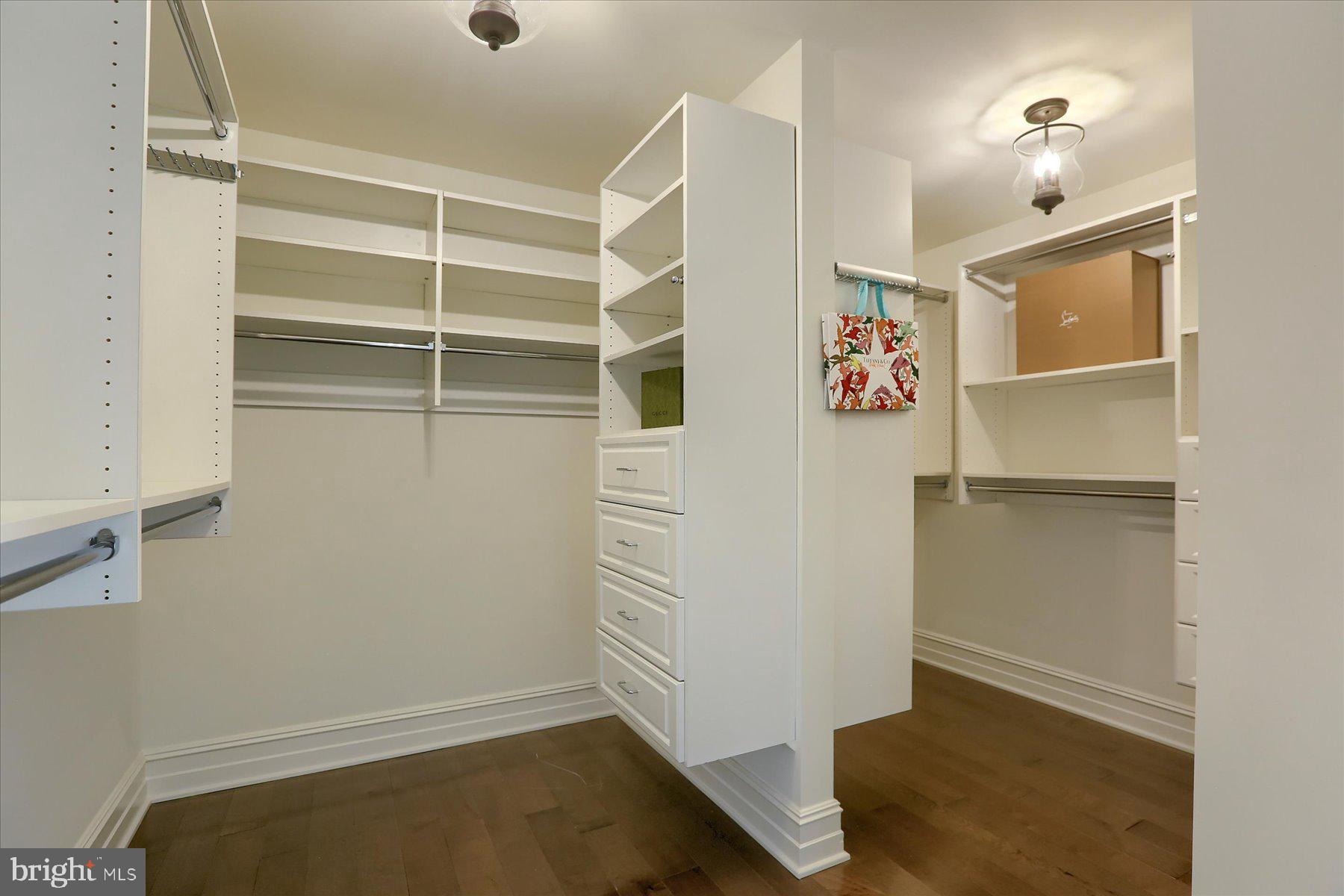 BRAEBURN ESTATES - Residential