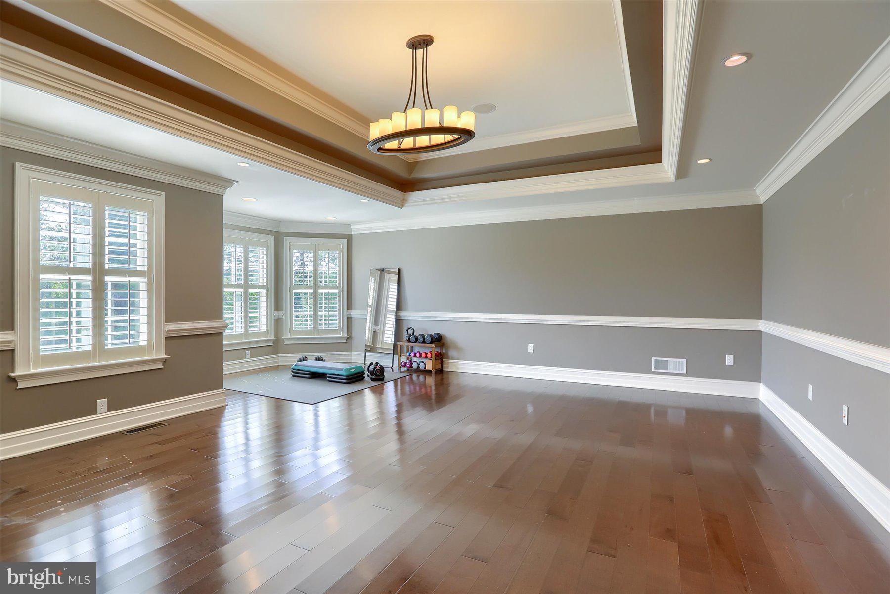 BRAEBURN ESTATES - Residential