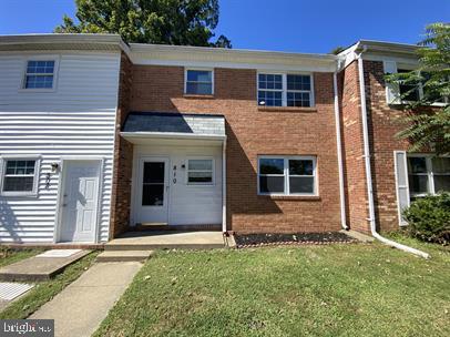 Townhouse For Rent - 810 Sledgehammer Drive<br/> FREDERICKSBURG, VA 22405