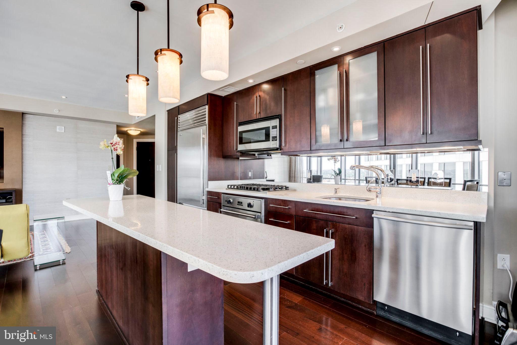 1111 19TH STREET N 2505