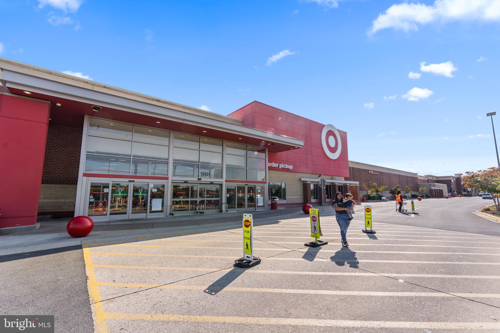 GLENSFORD CONDO - Residential Lease