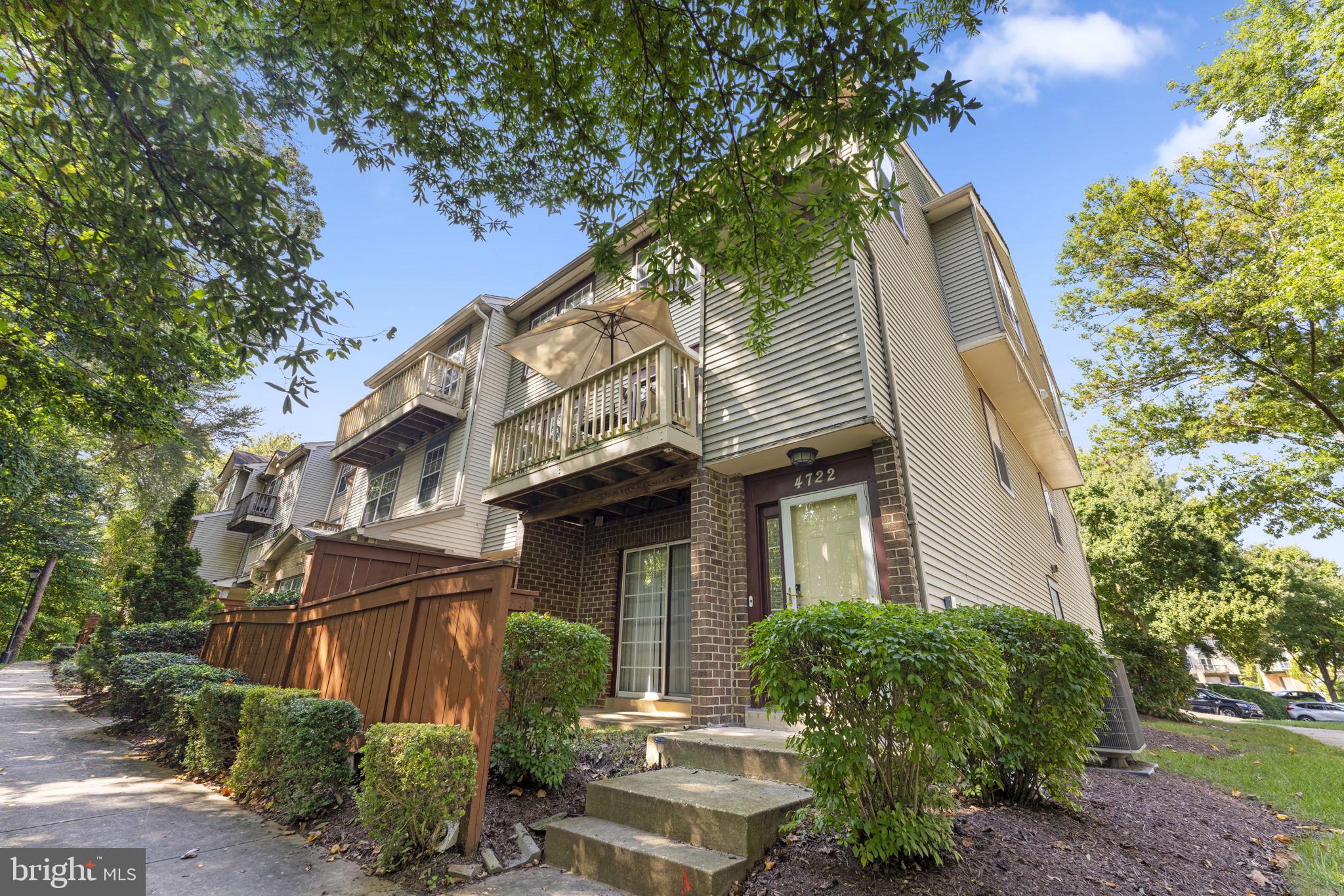 GLENSFORD CONDO - Residential Lease