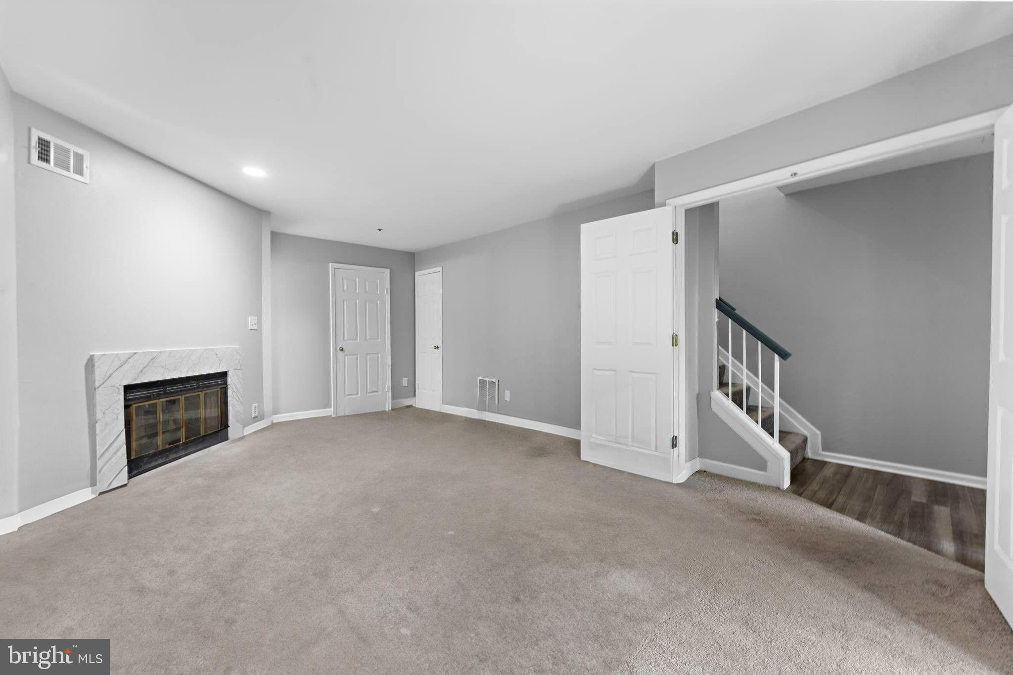 GLENSFORD CONDO - Residential Lease