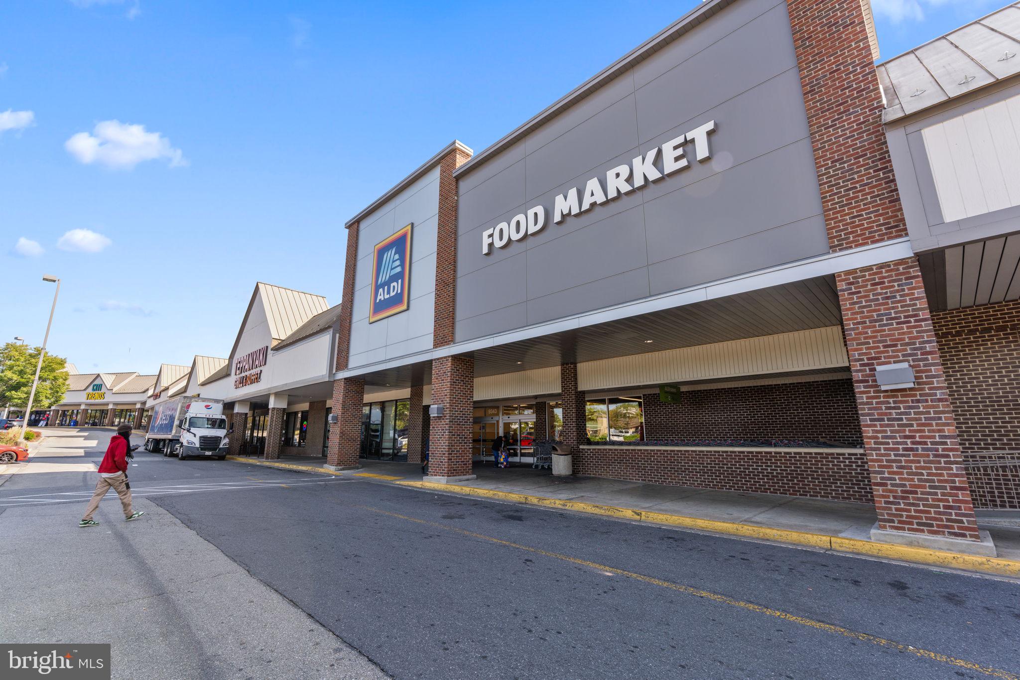 GLENSFORD CONDO - Residential Lease