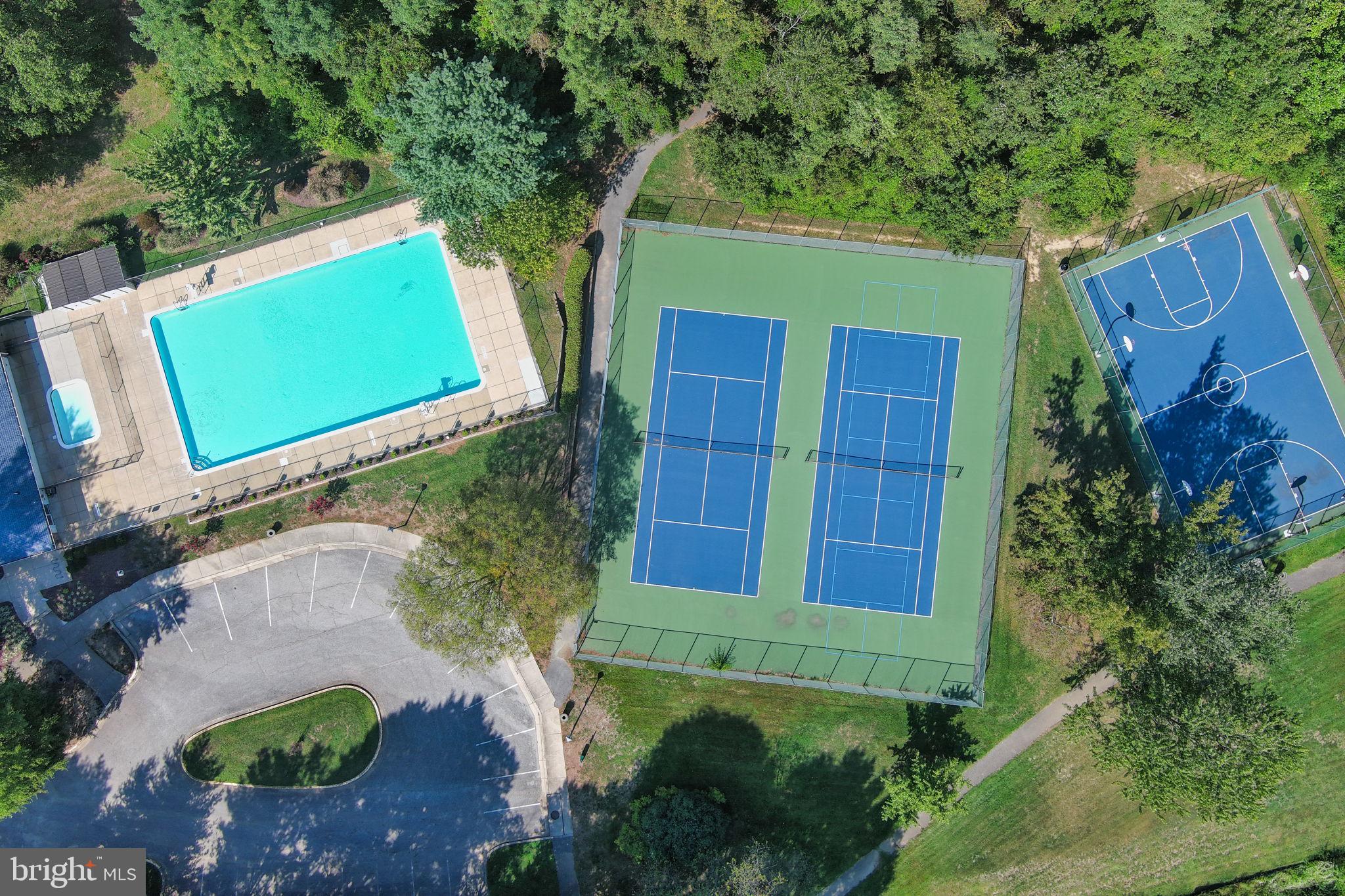 GLENSFORD CONDO - Residential Lease