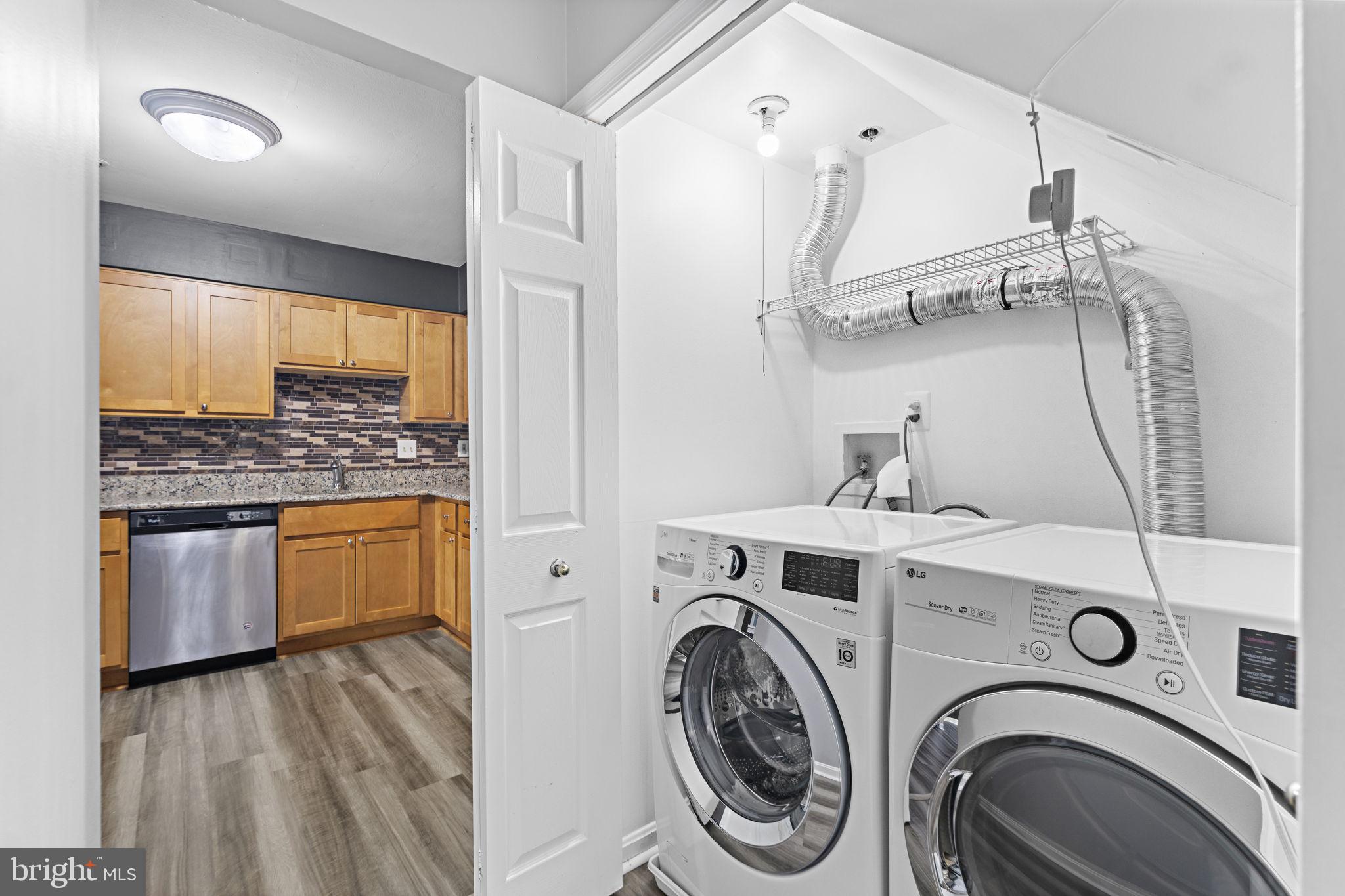 GLENSFORD CONDO - Residential Lease