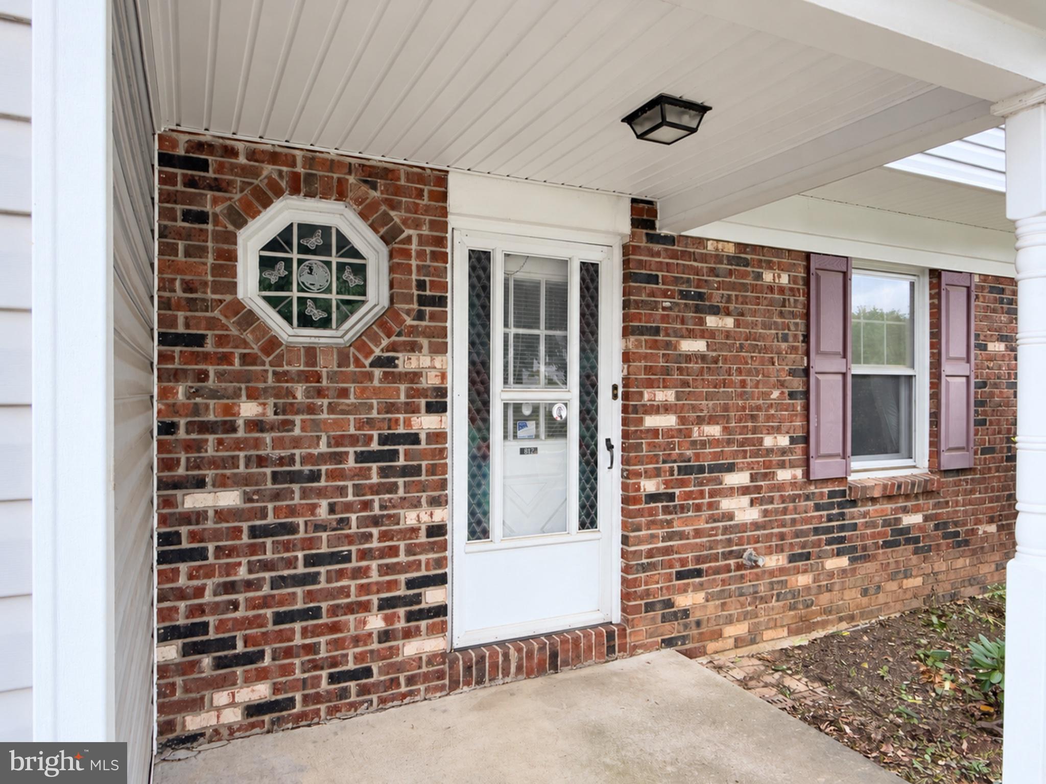 812 CARMAN DRIVE