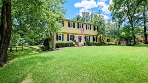 Homes For Sale - 17 Stringer Drive<br/> DOYLESTOWN, PA 18901