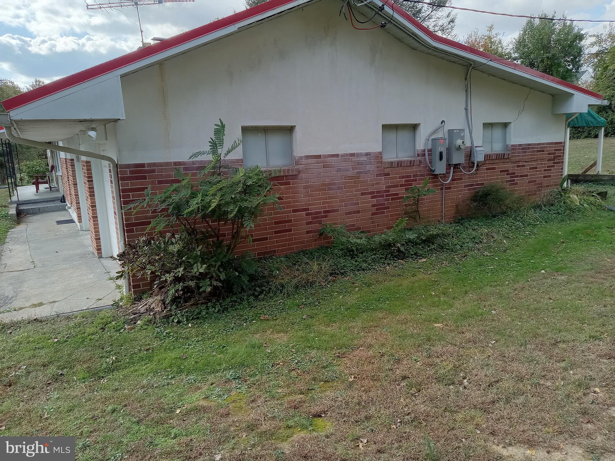 ABERDEEN HILLS - Residential