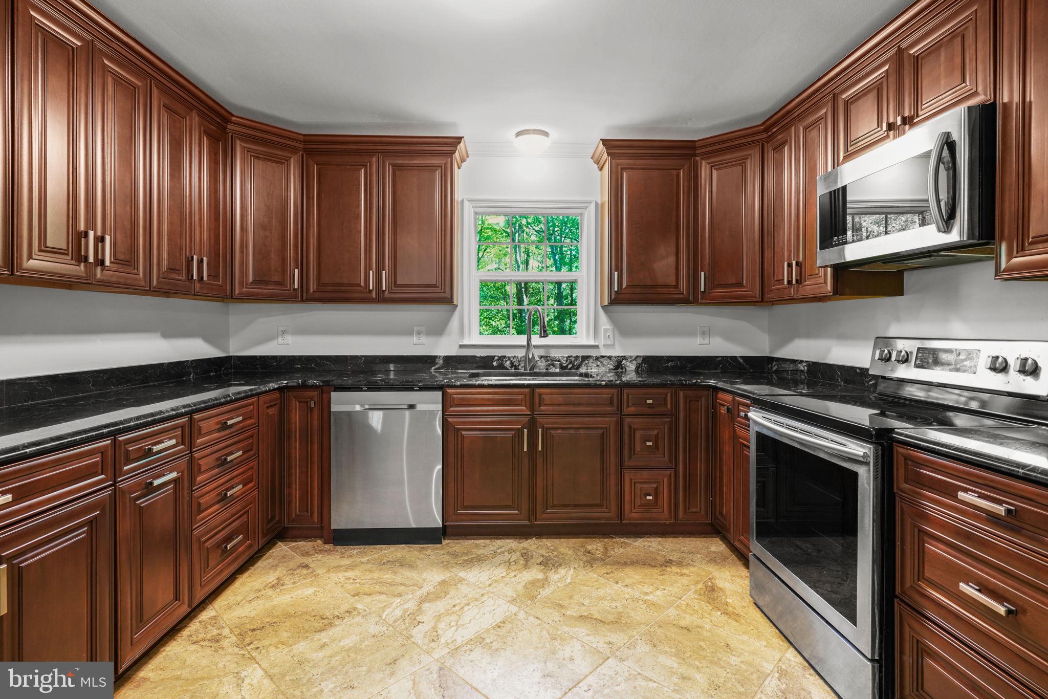 SUNDERLAND HILLS - Residential