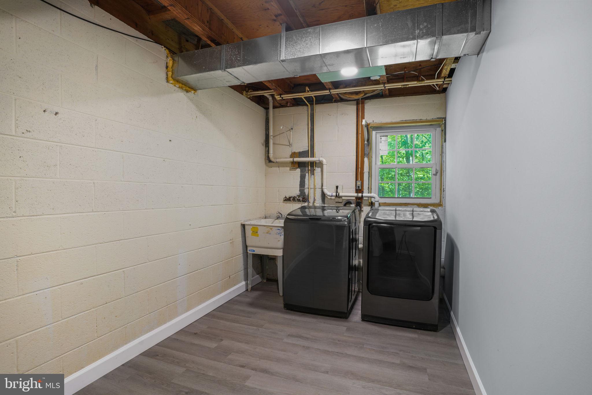 SUNDERLAND HILLS - Residential