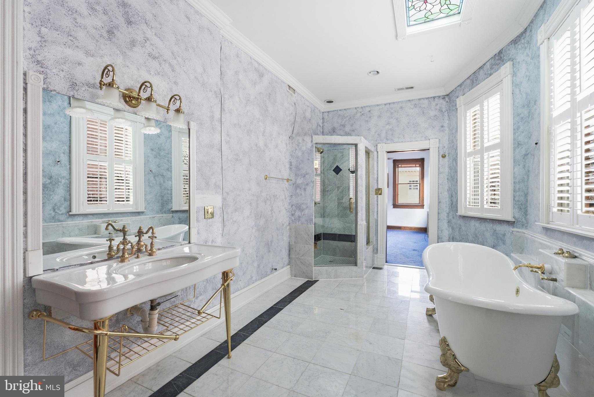 LOGAN CIRCLE - Residential